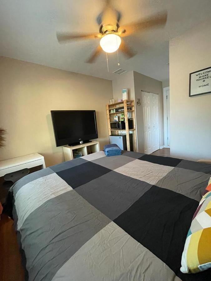 Quaint Guest Room Close To Siesta Key Сарасота Екстериор снимка